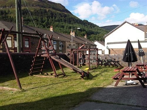 The Hendrewen Hotell Treorchy Exteriör bild